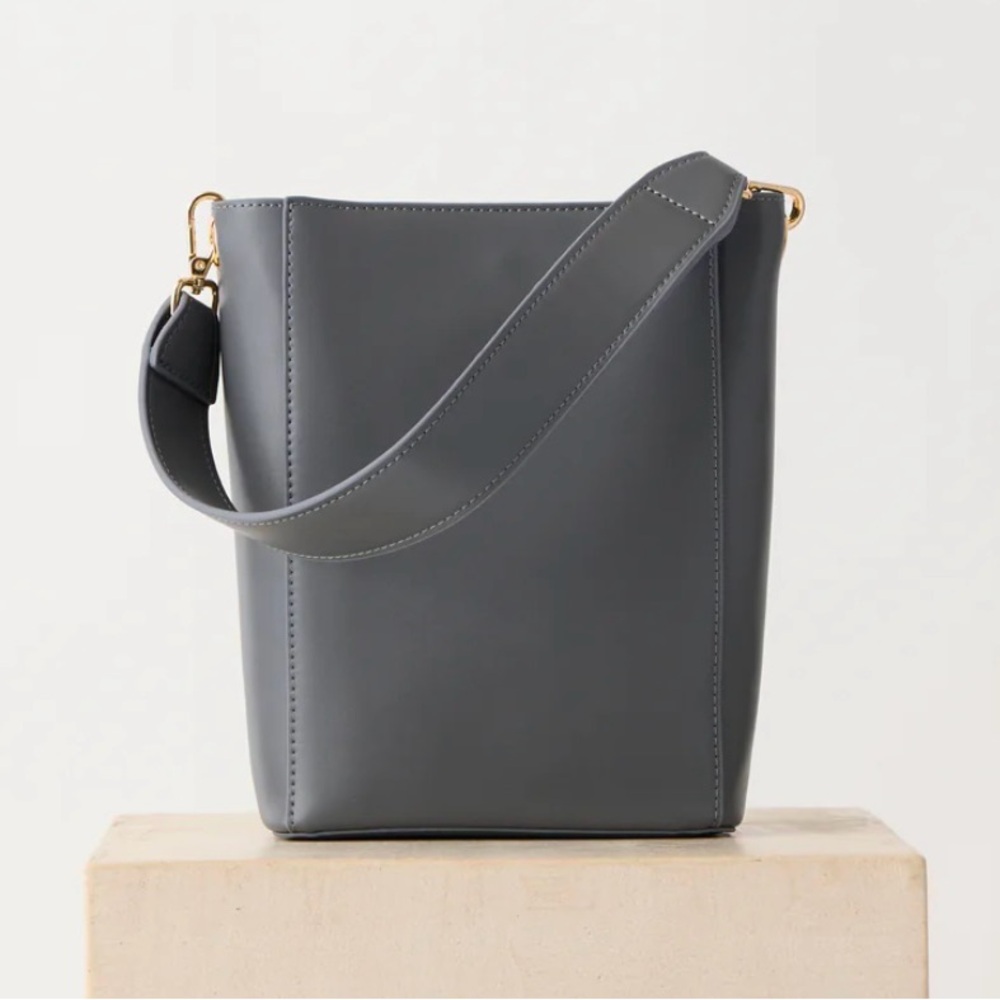 2 way Leather Bucket Bag  Dove Grey / Shoulder bag / Crossbody bag